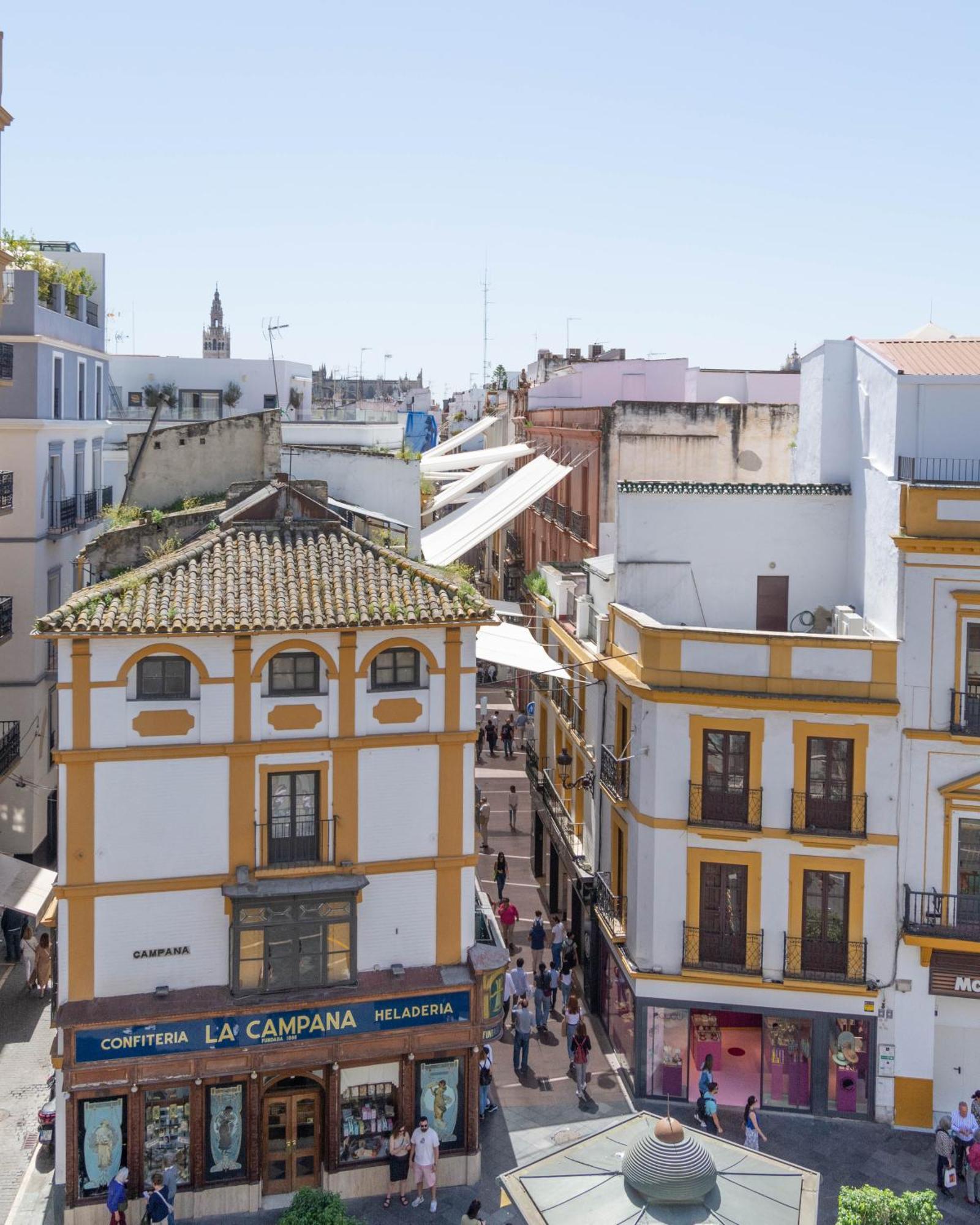 Betis Suites-La Campana Sevilla Eksteriør billede